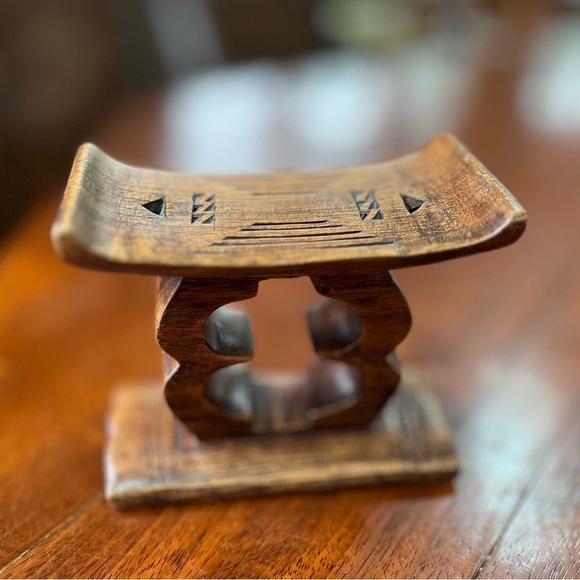 Vintage African Ashanti Headrest - Picture 2 of 10